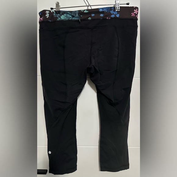 Lululemon Run: Inspire Crop II - Picture 2 of 3